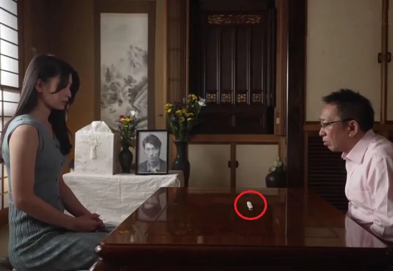 Một ngày sau tang lễ chồng, người tình của con trai đã bị bố người chồng ép xoạc không bao đến mang thai